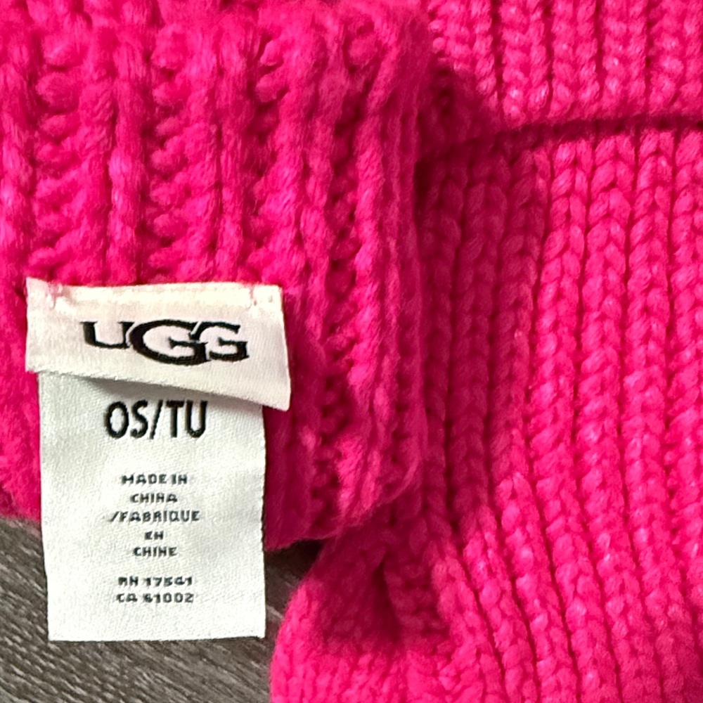 UGG Women’s Bright Pink Knit Fingerless Gloves - Picture 3 of 6